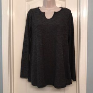 🌼🌼2 for $10🌼🌼Light weight Sweater